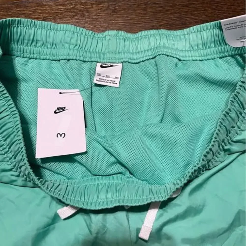 NEW XL Men’s Nike Swim Shorts Light Green